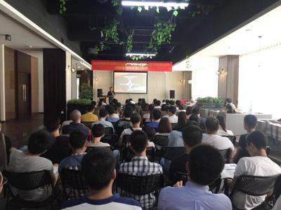 粤东首个跨境电商孵化基地在汕头国家高新区正式成立，助推企业项目孵化